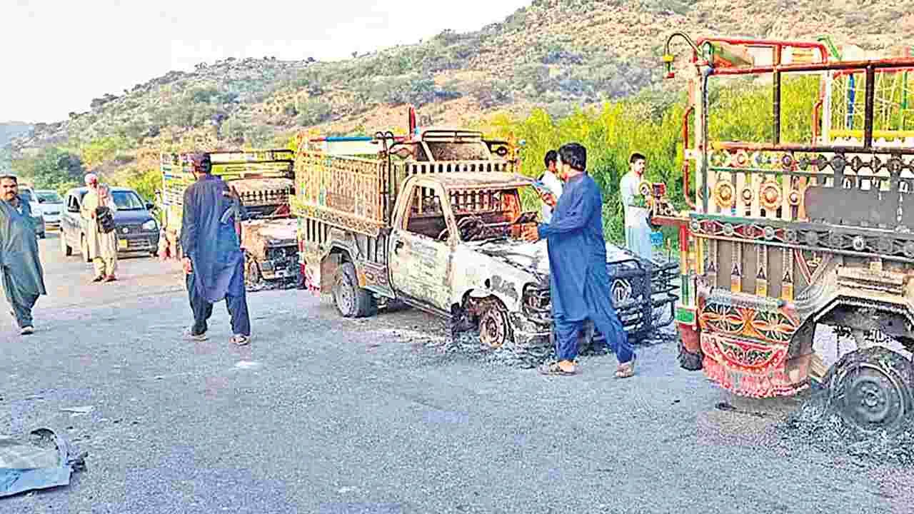 Karachi : పాక్‌లో నరమేధం