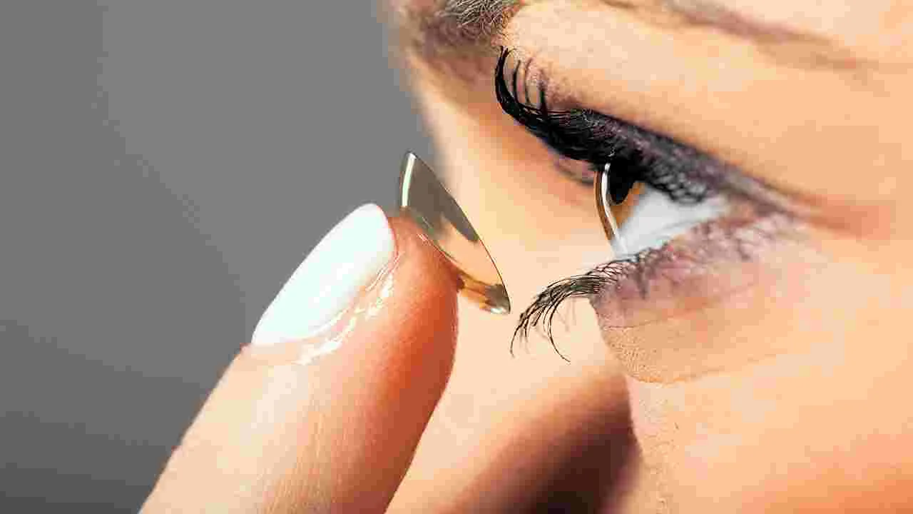  Contact Lens : కాంటాక్ట్‌ లెన్సెస్‌ ఇలా...   