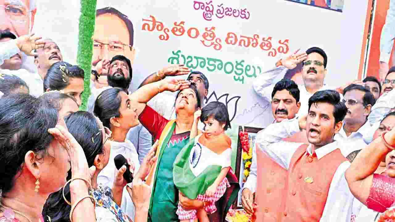 Purandheswari : సేవకులమై ప్రజల కన్నీరు తుడుస్తాం