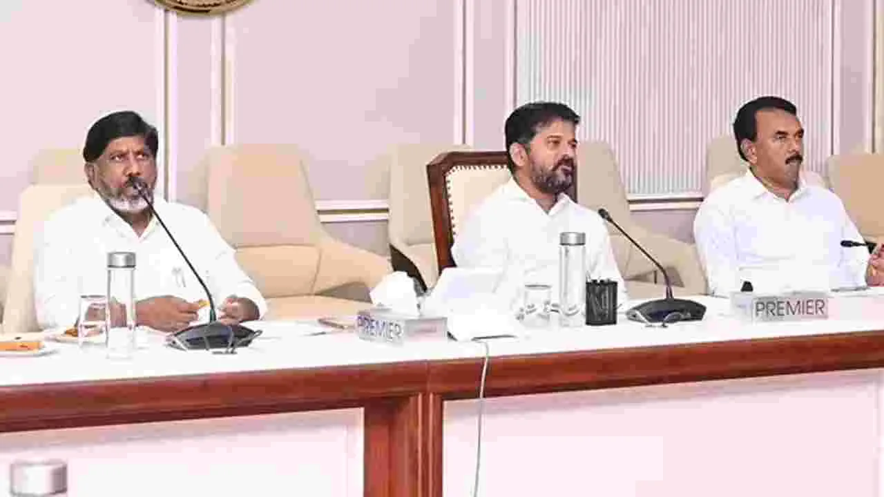 TS Cabinet Meeting: ముగిసిన తెలంగాణ కేబినెట్ భేటీ.. కీలక నిర్ణయాలు | Telangana cabinet meeting concluded and Government took Key decisions psnr