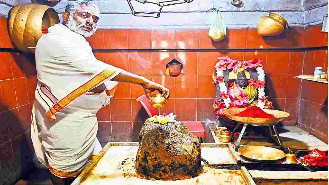 Vijayanagaram : జామిలో ‘తూర్పు గంగ’ శాసనాలు