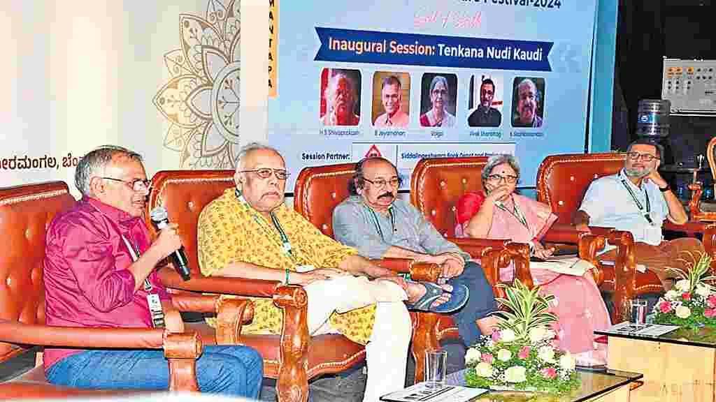 Literature writers : దక్షిణాది భాషలు ఏకతాటిపైకి రావాలి