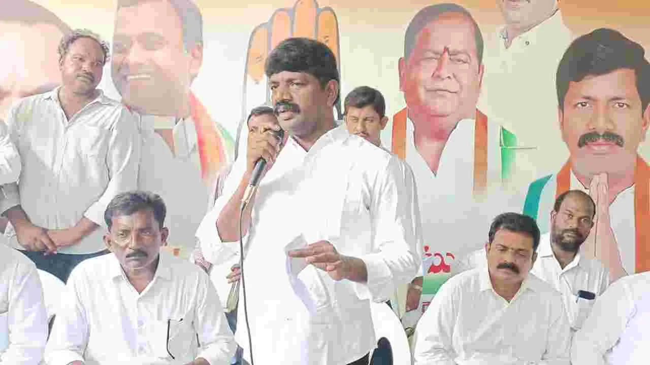 Congress: నకిరేకల్ మున్సిపాల్టీపై కాంగ్రెస్ ఫోకస్.. అవిశ్వాసంపై ఉత్కంఠత..!!