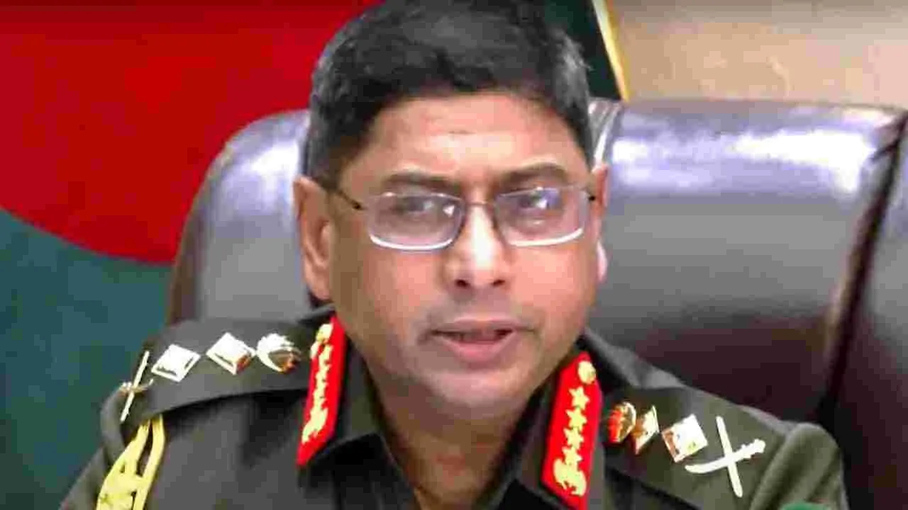 Bangla army chief: హసీనా గద్దెదిగారని ప్రకటించిన ఆర్మీ చీఫ్ వాకరుజ్జమాన్ ఎవరంటే..?