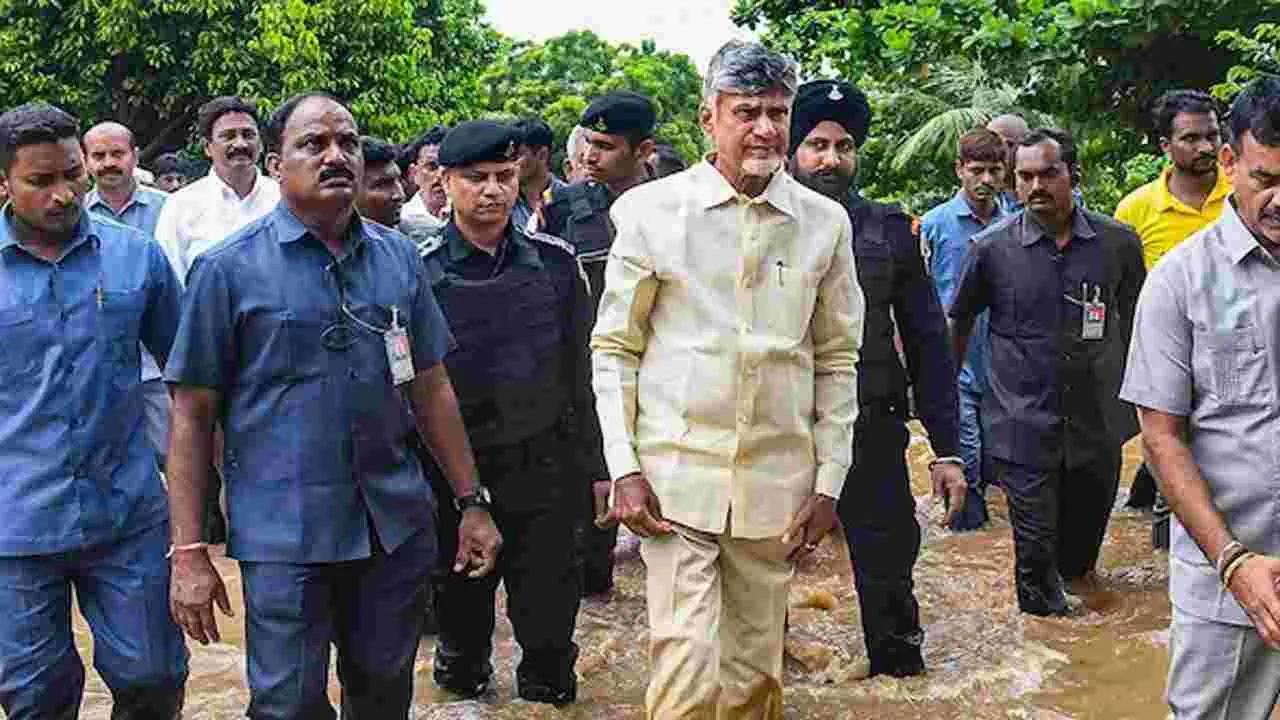 Rain Alert: వరద ప్రభావిత ప్రాంతాల్లో సీఎం చంద్రబాబు పర్యటన..