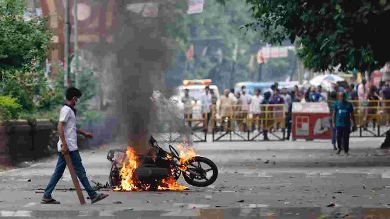 Bangladesh Violence: భారతీయ వీసా సెంటర్లు క్లోజ్.. యూరప్‌కు హసీనా