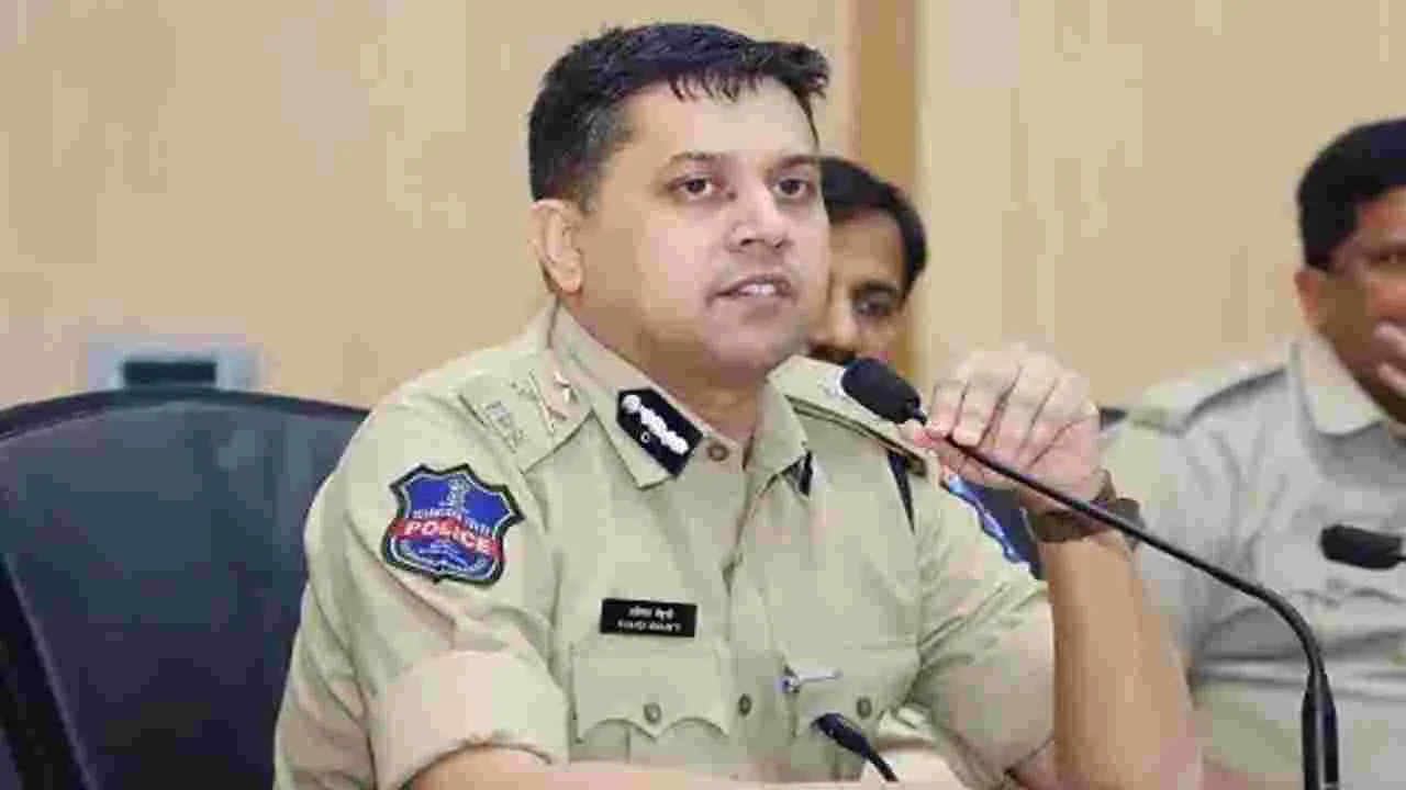 Cyberabad CP: ర్యాగింగ్‌కు పాల్పడితే కఠిన చర్యలు..