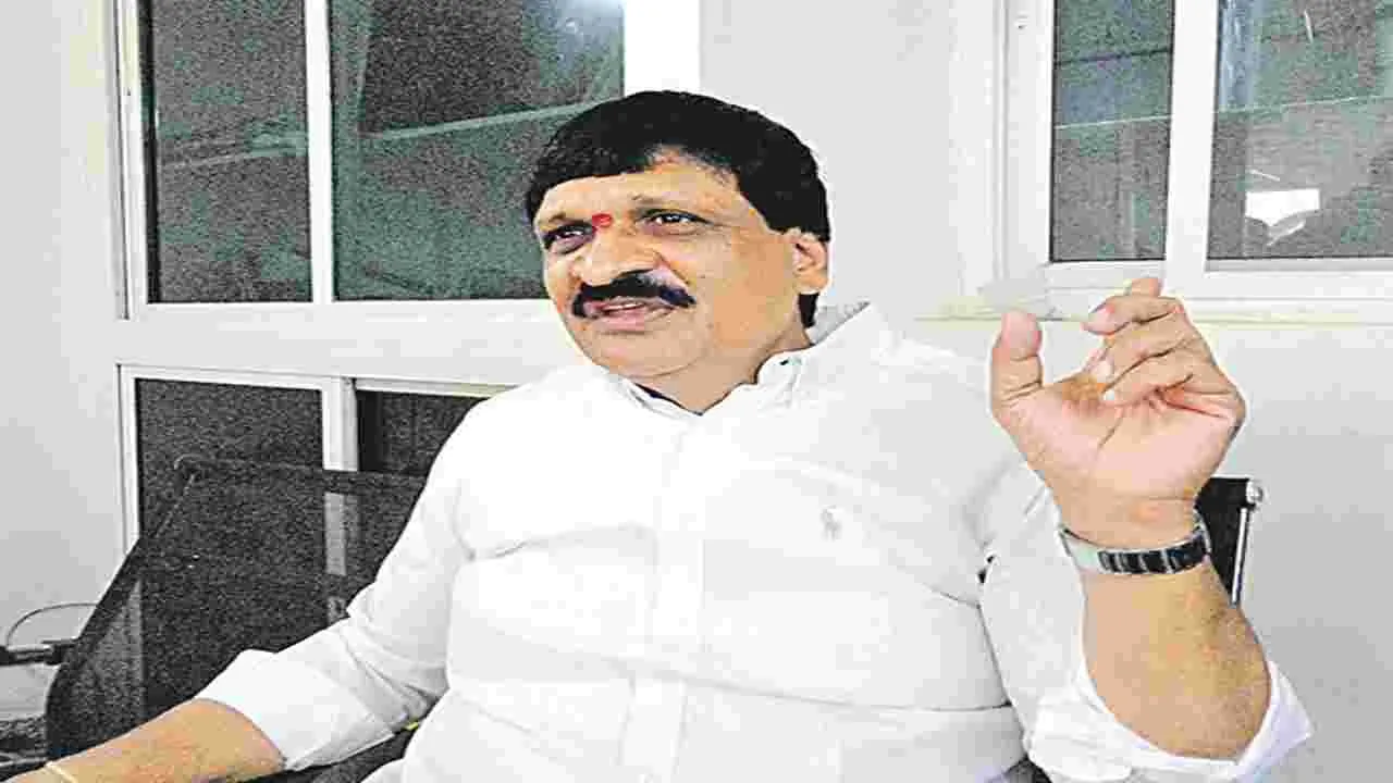 Mainampally: హరీశ్‌రావు.. నీ మీద నేనే పోటీ చేస్తా... ఓడిపోతే రాజకీయ సన్యాసం తీసుకుంటా