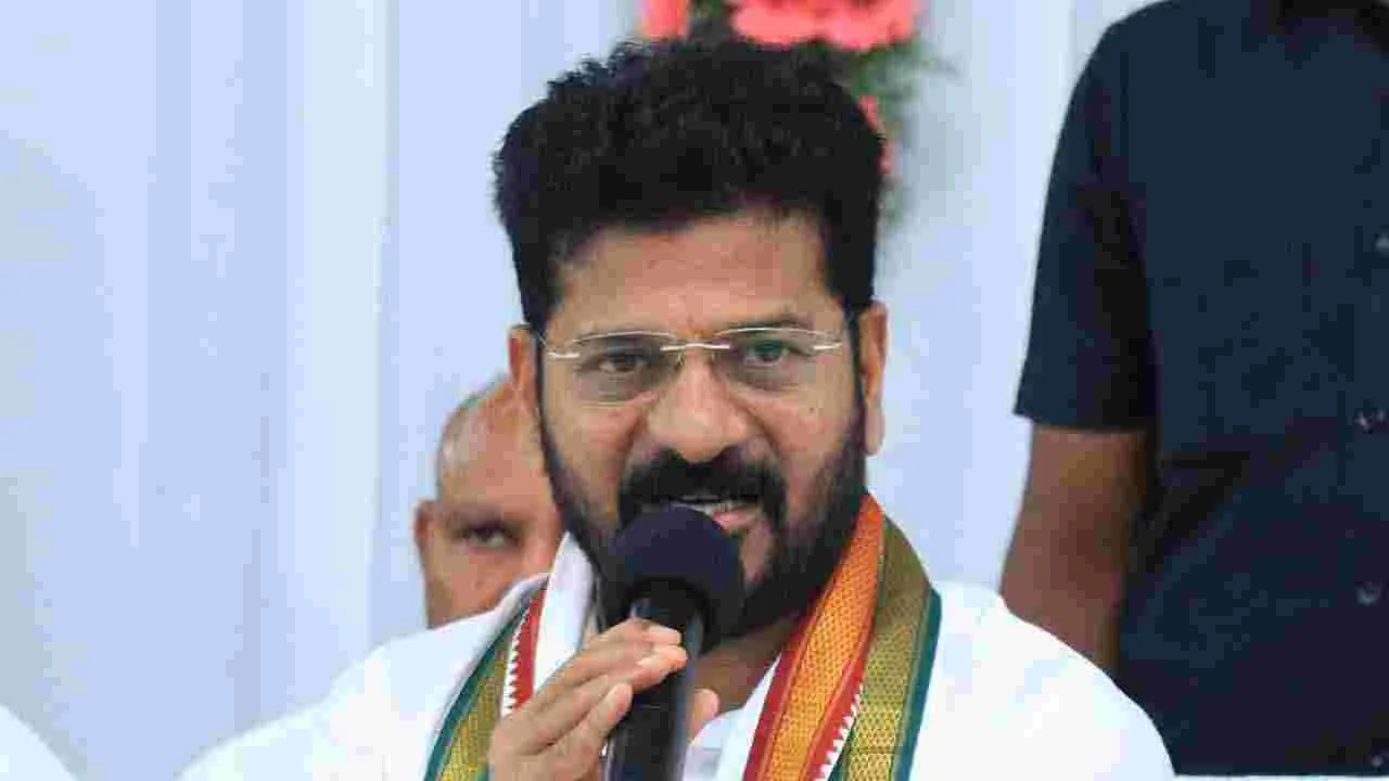 CM Revanth Reddy: వరదలతో ఖమ్మం జిల్లాకు భారీగా నష్టం 