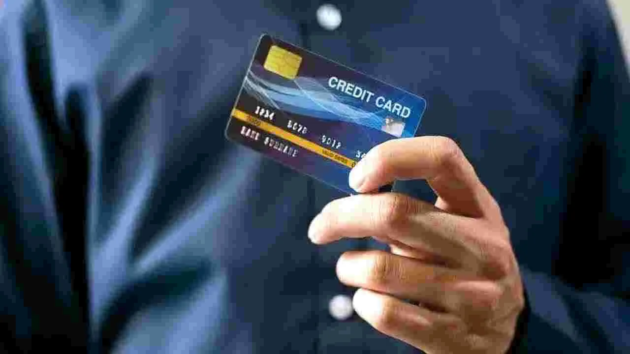 Credit Cards: 15 శాతం వృద్ధి దిశగా క్రెడిట్ కార్డుల పరిశ్రమ.. 20 కోట్లకు చేరుతుందని అంచనా