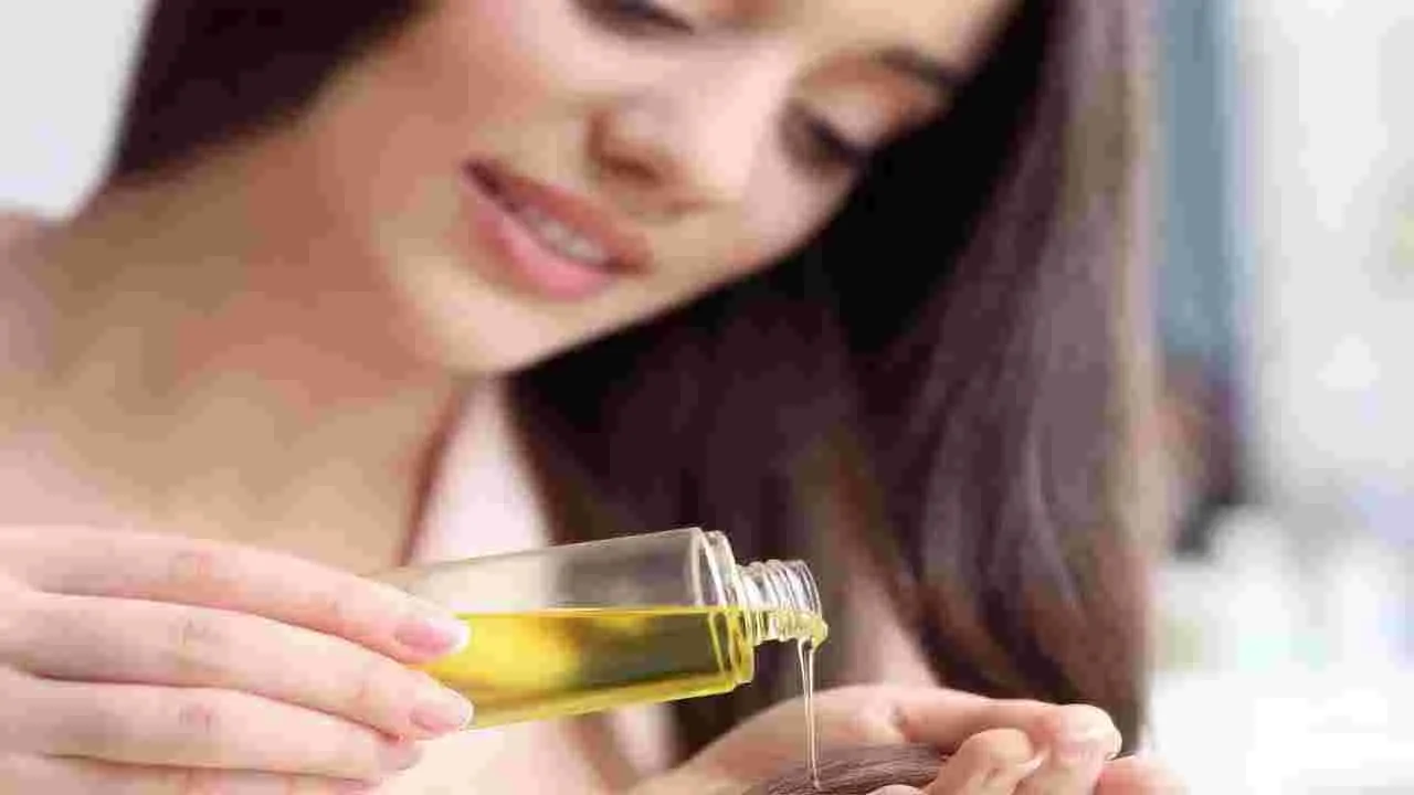 Hair Oil: జుట్టుకు ఫర్పెక్ట్ ఆయిల్ ఎంచుకోవడం ఎలా? ఇలా తెలుmgకోండి..!