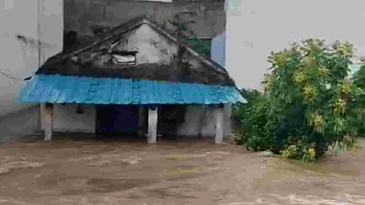 Rain Alert: హుస్నాబాద్‌‌లో భారీ వర్షాలు