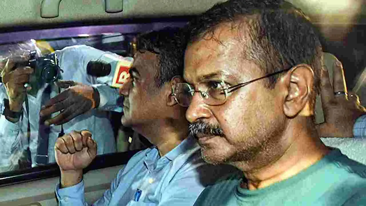 Arvind Kejriwal: కేజ్రీవాల్‌కి ఊరట దక్కుతుందా.. సీఎం పిటిషన్లపై సుప్రీంలో విచారణ నేడు