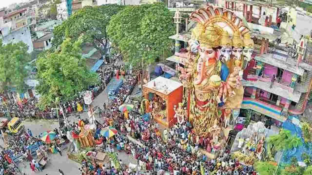 Ganesh Chaturthi: ఖైరతాబాద్ మహాగణపతి విగ్రహ నమూనా విడుదల