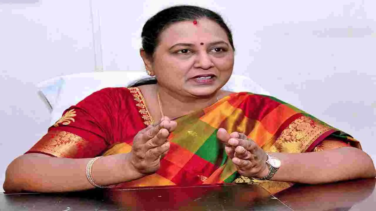 Premalatha: విజయ్‌ అనేక సవాళ్లను అధిగమించాలి..