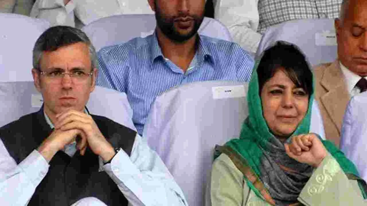 Omar Abdullah: మీ అభ్యర్థులను పోటీకి దింపొద్దు.. పీడీపీ 'ఆఫర్'కు ఒమర్ కౌంటర్