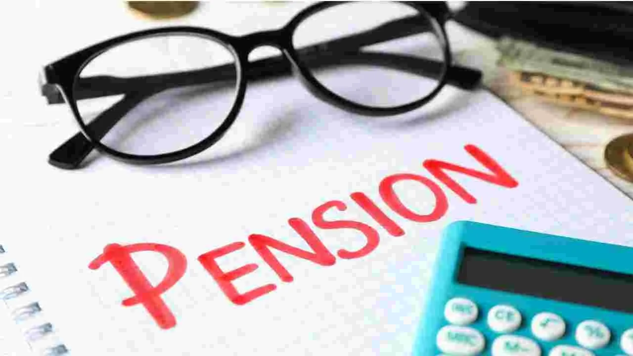 Retirement Plan: రిటైర్‌మెంట్ కోసం ప్లాన్ చేశారా.. నెలకు రూ.902 చెల్లిస్తే గ్యారంటీ పెన్షన్