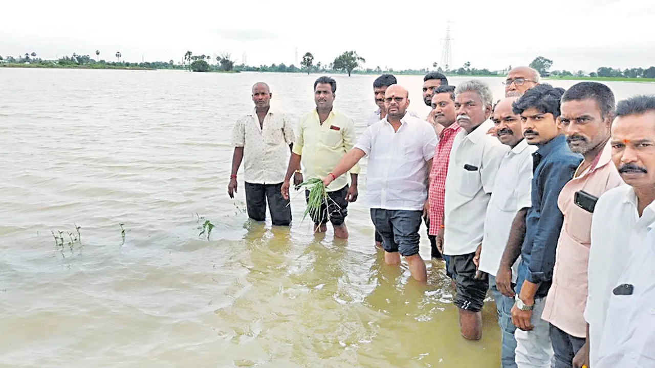 జగన్‌రెడ్డి పిచ్చితుగ్లక్‌ నిర్ణయంతోనే వరద కష్టాలు