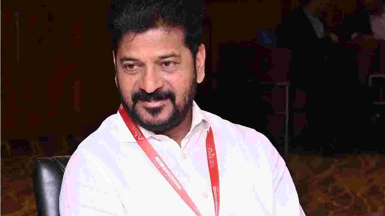 CM Revanth Reddy: జర్నలిస్టులకు  ఇళ్ల పట్టాల పంపిణీలో సీఎం రేవంత్‌రెడ్డి కీలక వ్యాఖ్యలు