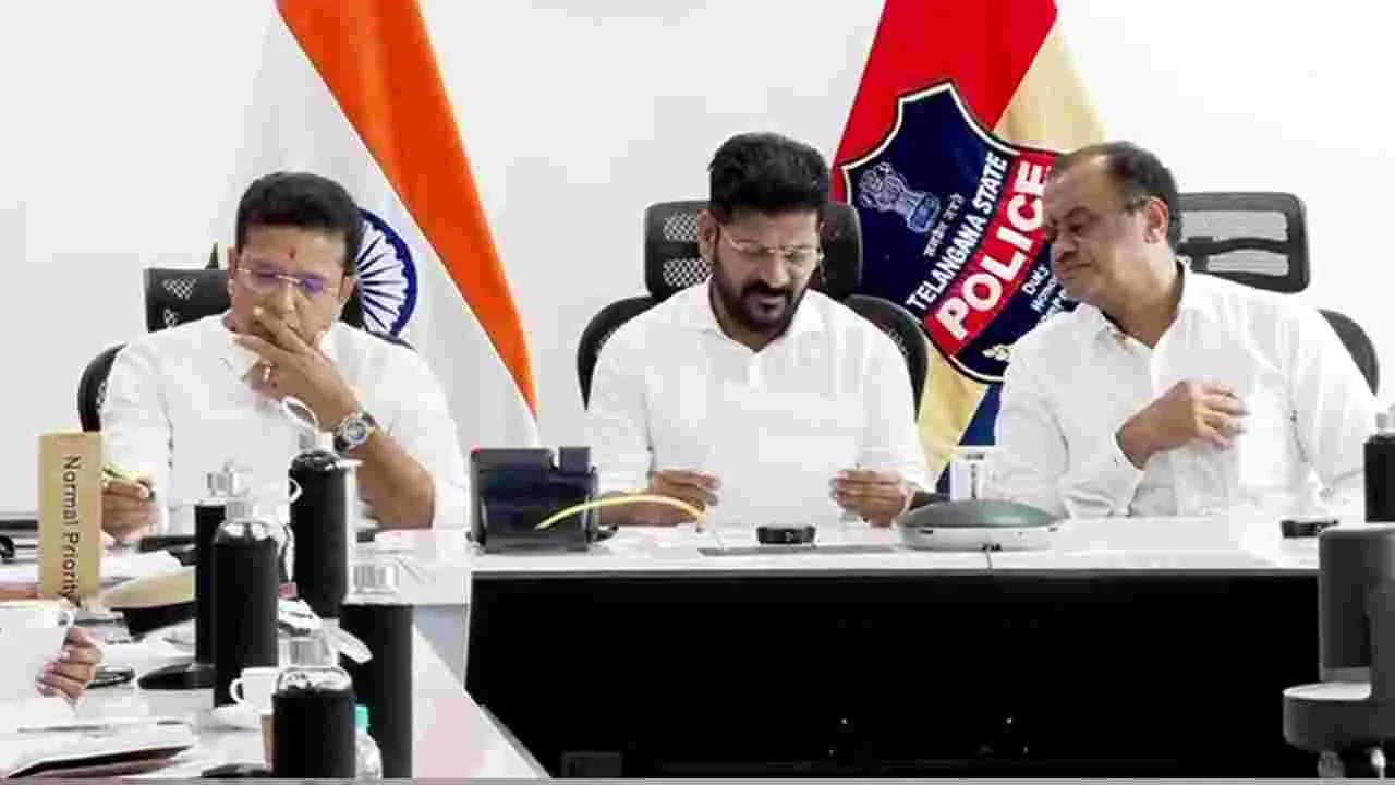 CM Revanth: భారీ వర్షాలపై సీఎం రేవంత్ అత్యవసర సమావేశం