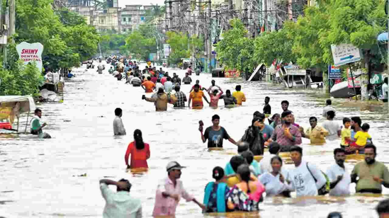 Heavy Rains: పడవల ద్వారా ఆహారం సరఫరా.. కాసేపట్లో సింగ్‌నగర్‌‌కు చంద్రబాబు