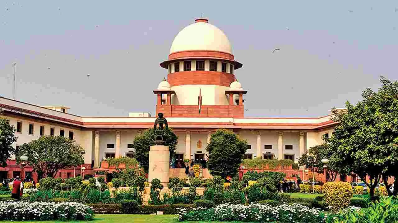 Supreme Court: కులం టార్గెట్‌ కాకపోతే అట్రాసిటీ చట్టం వర్తించదు