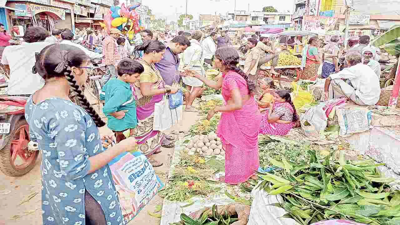 వినాయక చవితి సందడి