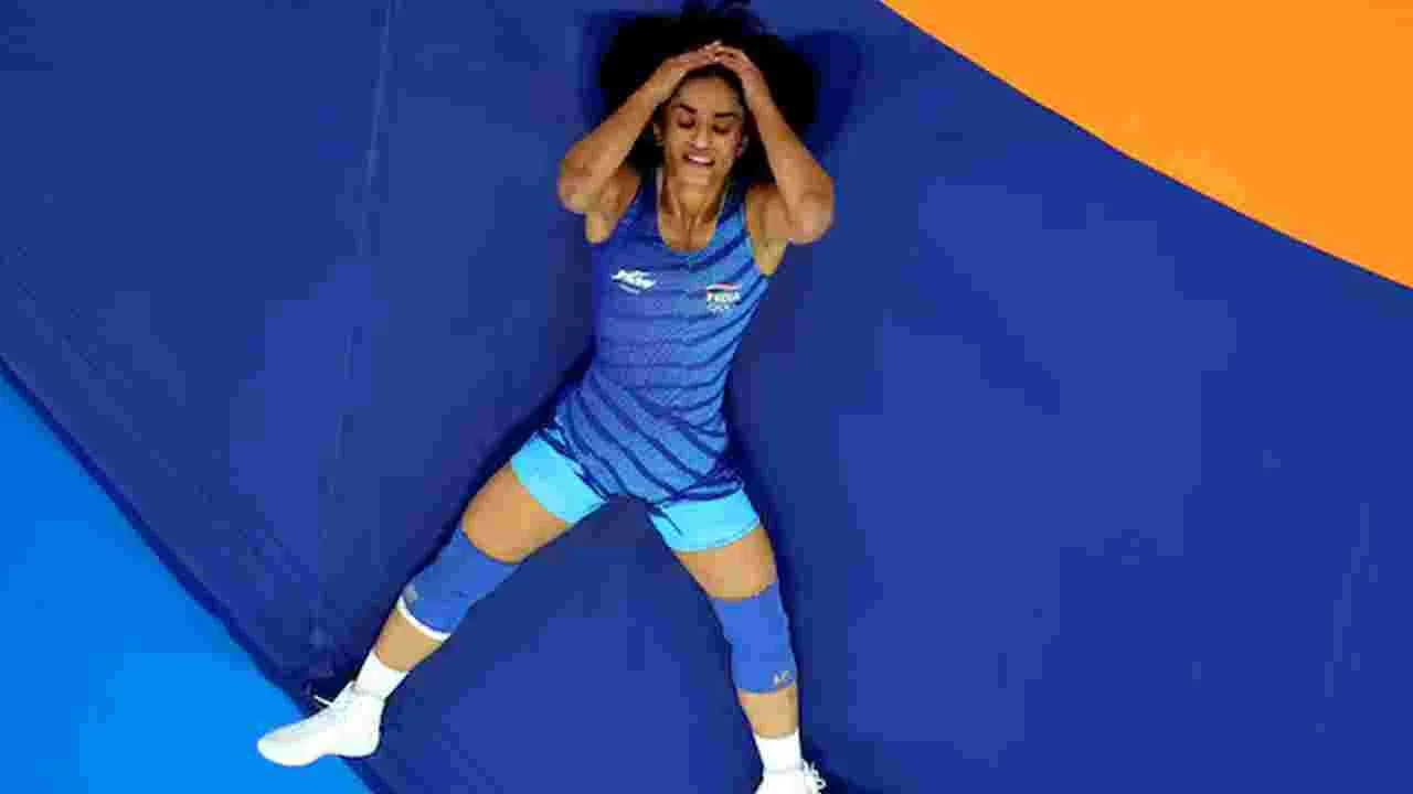 Vinesh Phogat: వినేశ్ ఫొగట్‌కి భారీ ఎదురుదెబ్బ.. ఆ విజ్ఞప్తిని తోసిపుచ్చిన సీఏఎస్ 