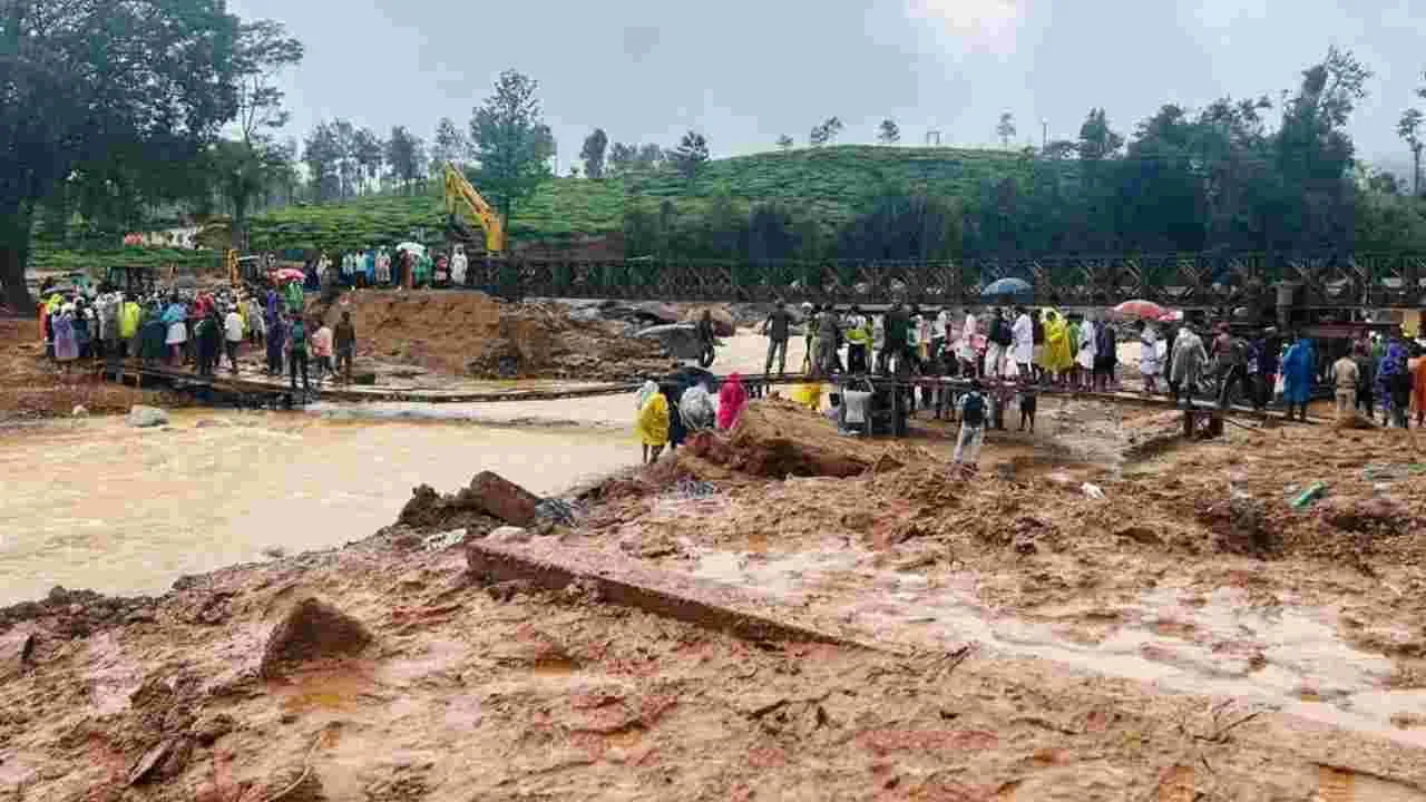 Wayanad landslides: మృతదేహల కోసం కొనసాగుతున్న గాలింపు