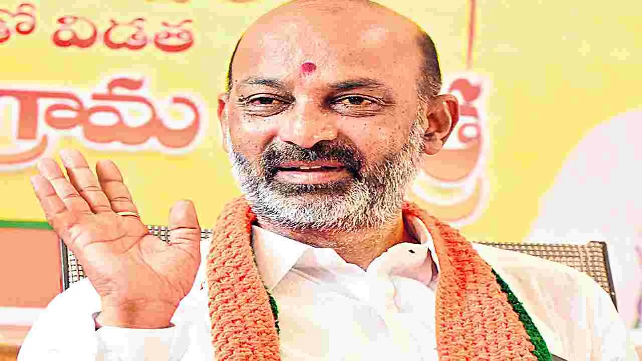 Bandi Sanjay Kumar: మదర్సాలతో దేశ భద్రతకు ముప్పు..  