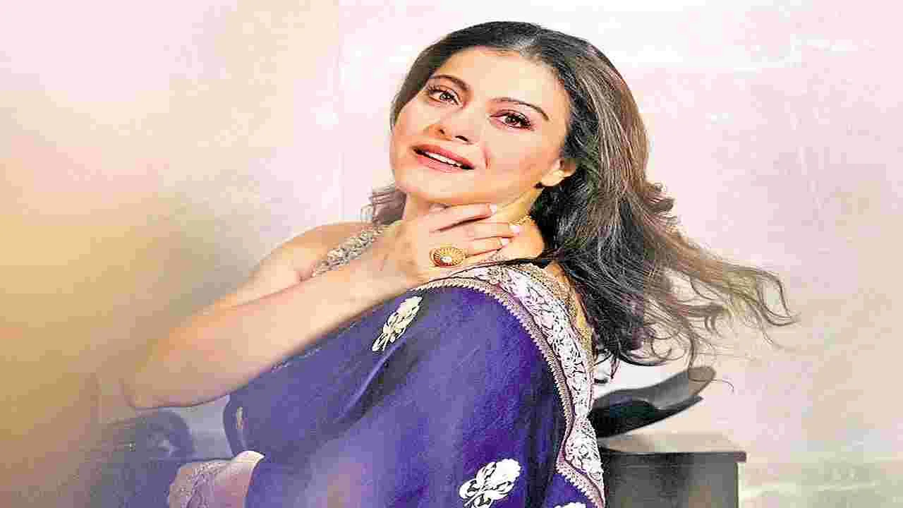 Kajol Devgan :  యాభైల్లోనూ ఇరవైలా..! 