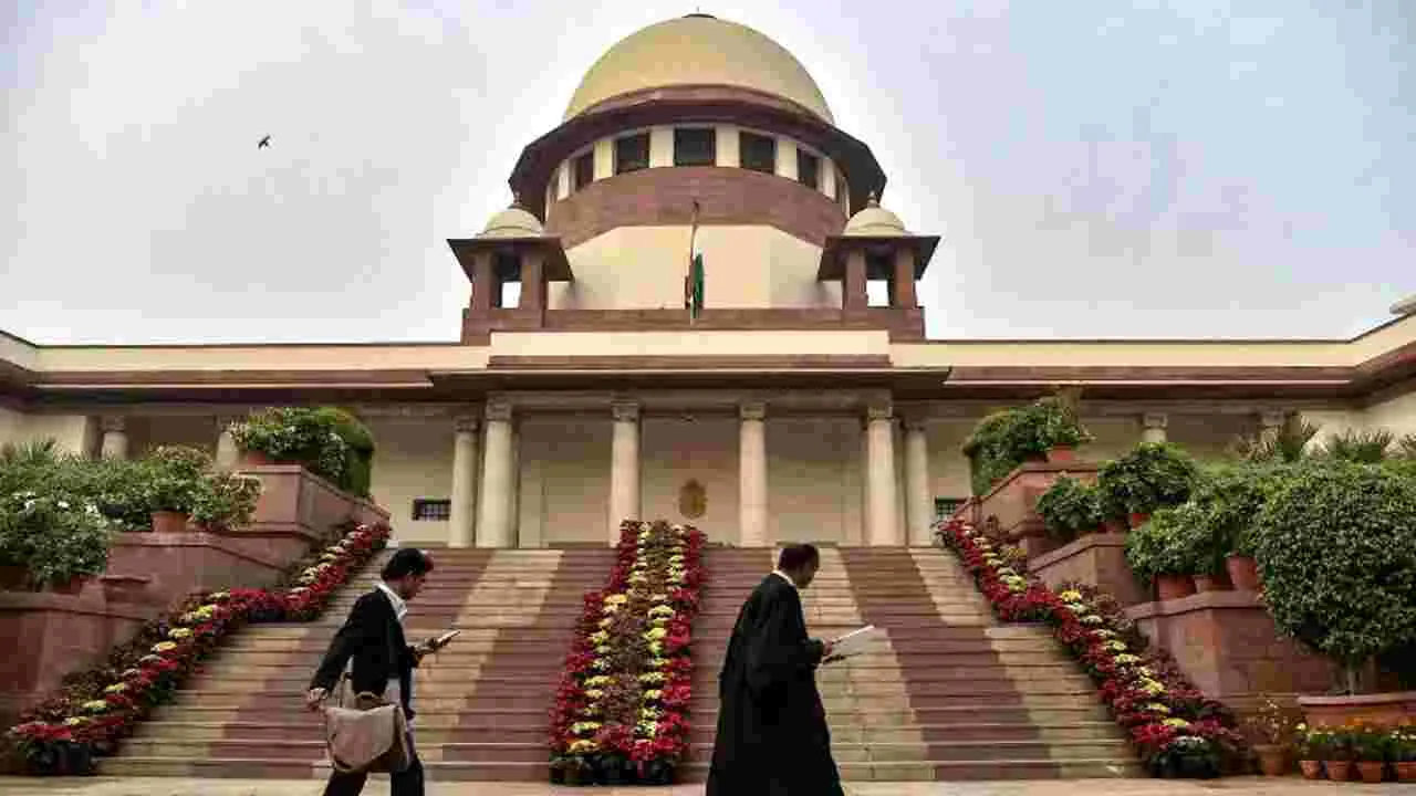 Supreme Court : ఖైదీల విడుదలకు లాయర్ల తప్పుడు సమాచారం