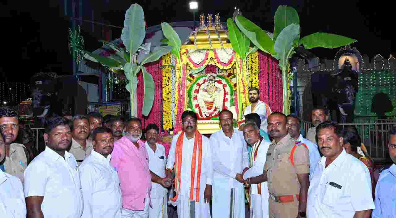 Kanipakam: విమాన వాహనంపై గణనాథుడి విహారం