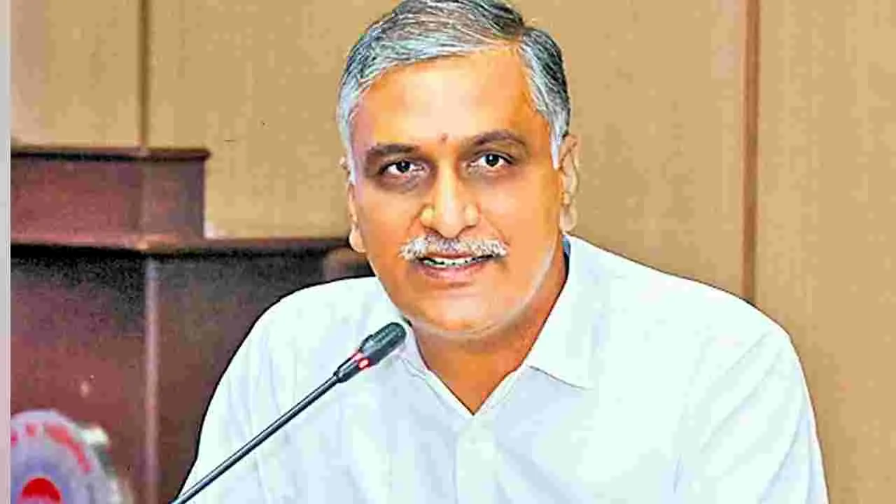 Harish Rao: పోలీసులూ తీరు మార్చుకోండి!