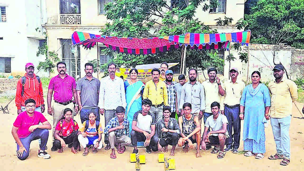 ATHLETES : ఎస్‌జీఎఫ్‌ జిల్లా అథ్లెటిక్స్‌ జట్టు ఎంపిక