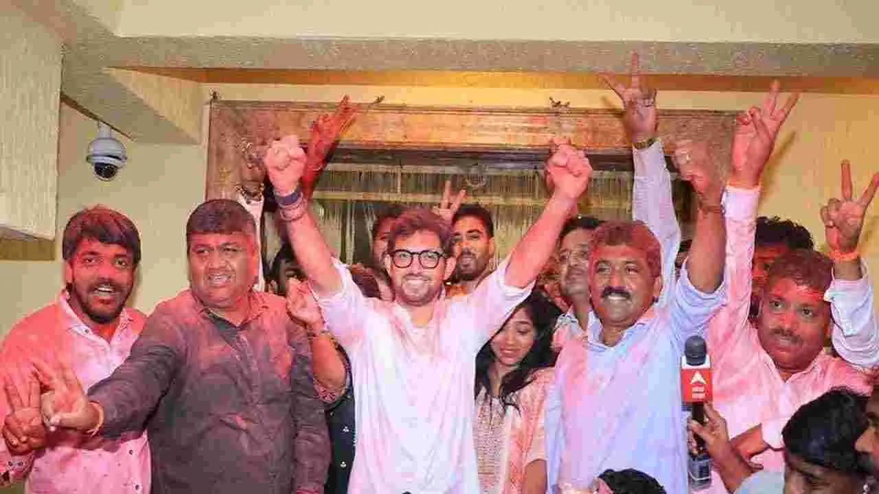 Aditya Thackeray: ఆదిత్య థాకరే యువసేన క్లీన్ స్వీప్.. మాతోశ్రీలో సంబరాలు