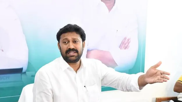 MP  Avinash Reddy: ఉల్లి రైతుల సమస్యలని ఏపీ ప్రభుత్వం వెంటనే పరిష్కరించాలి: ఎంపీ అవినా‌శ్‌ రెడ్డి