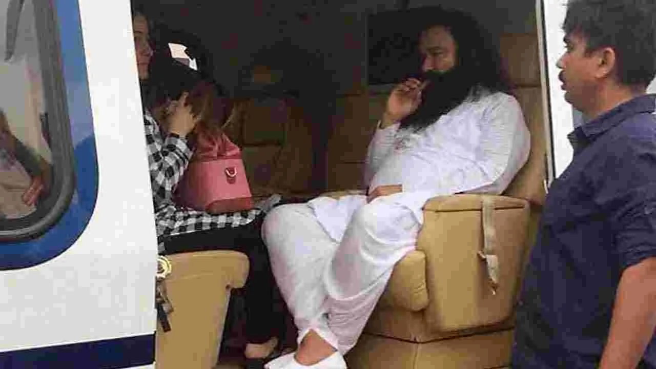 Ram Rahim: డేరాబాబా మళ్లీ బయటకు... 4 ఏళ్లలో 15వ పెరోల్ 