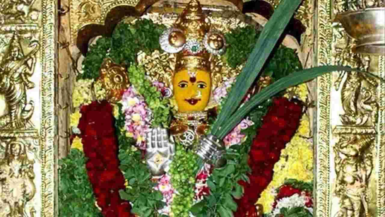 Sharannavaratri: దేవీనవరాత్రులు.. ఒక్కో ఆలయంలో ఒక్కో రూపంలో అమ్మవారు