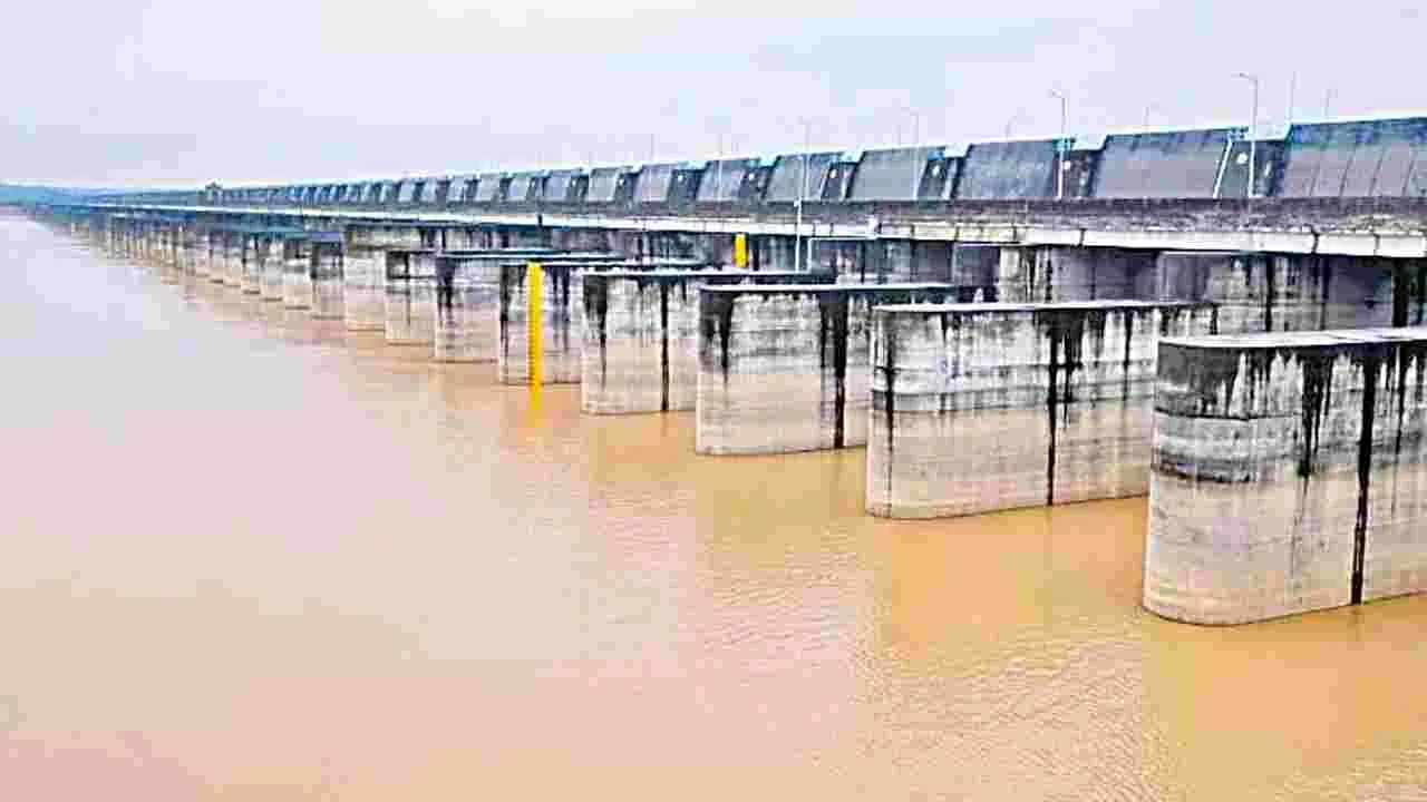 Medigadda Barrage: మేడిగడ్డ తుది నివేదికపై  విజిలెన్స్‌ కసరత్తు