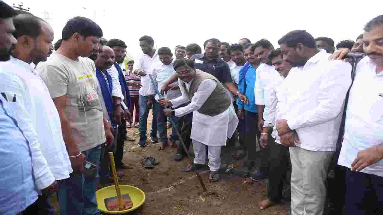 పవర్‌ ప్లాంటులో యువతకు ఉద్యోగాలు కల్పిస్తాం 