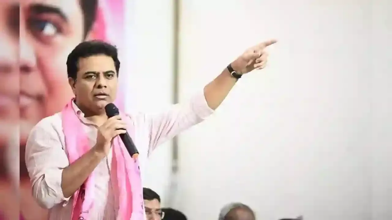 KTR: విద్యారంగాన్ని భ్రష్టుపట్టిస్తున్న సర్కార్‌