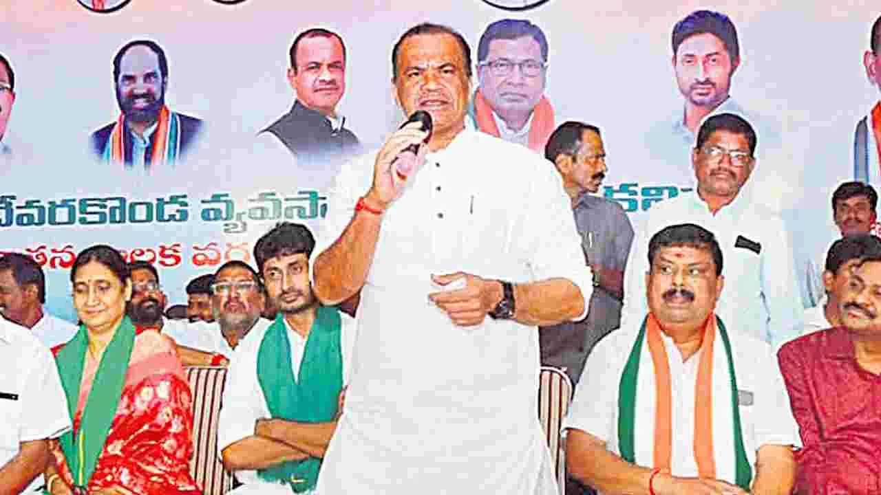 Komatireddy Venkat Reddy: మూసీ ప్రక్షాళనకు హరీశ్‌, కేటీఆర్‌ మోకాలడ్డు