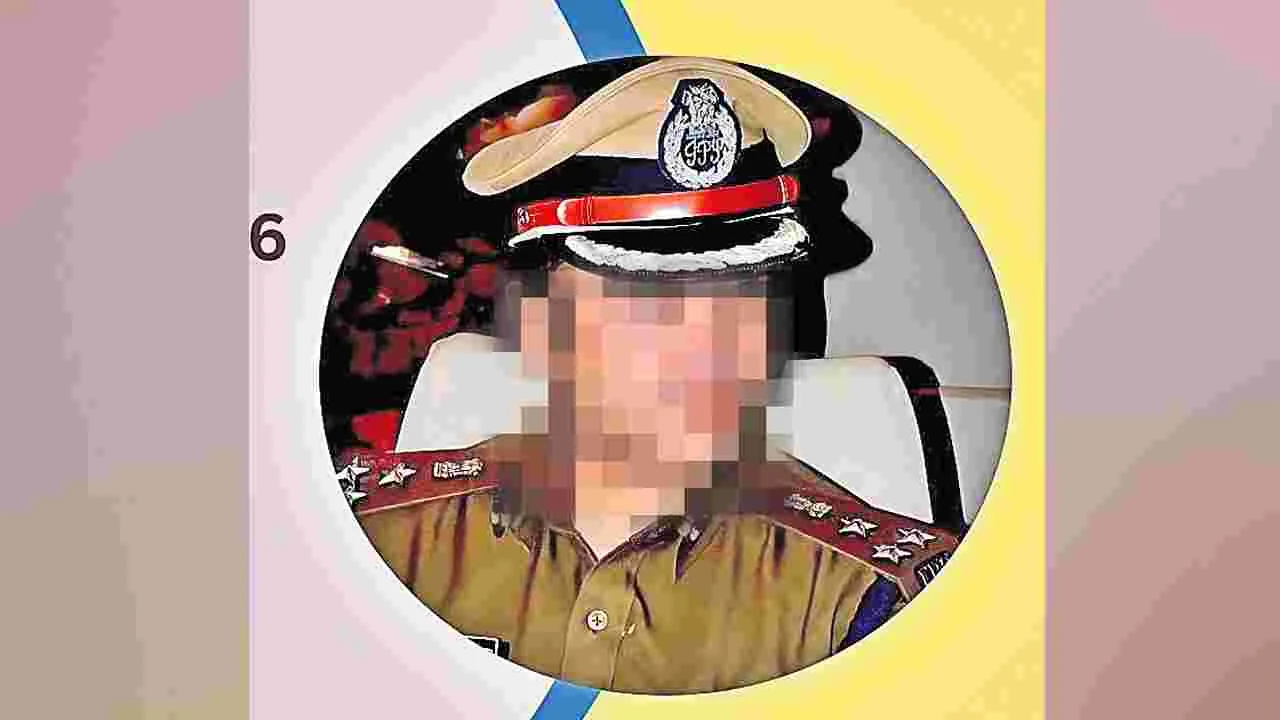 Police Department: అవినీతి ఐపీఎస్‌లపై  కొరడా!