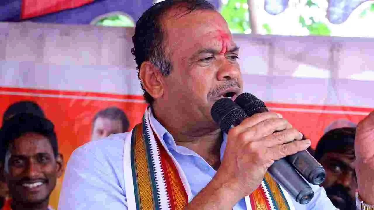 Venkat Reddy: పత్రికలు నిజాలు తెలుసుకొని వార్తలు రాయాలి