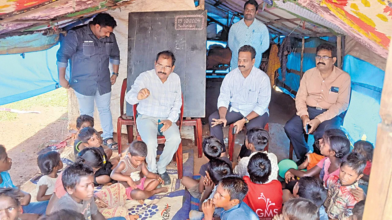 బడిఈడు పిల్లలు బడి బయట ఉండరాదు