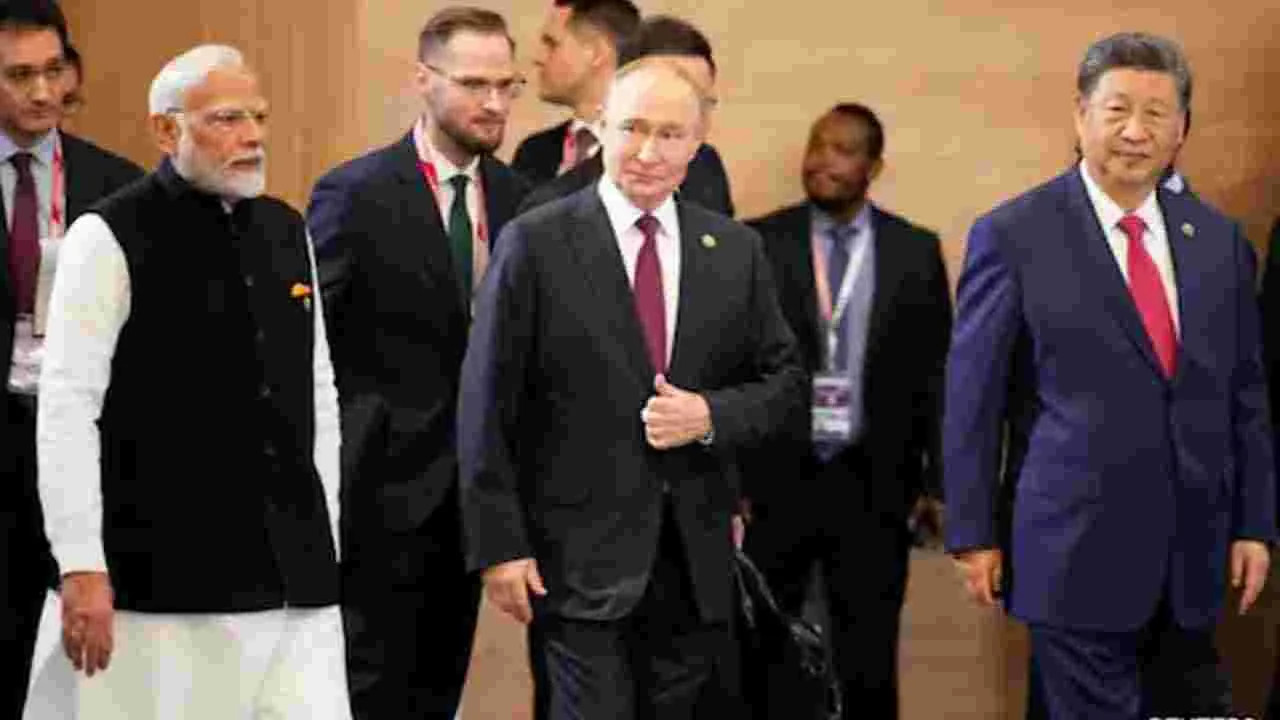 BRICS Summit: టెర్రర్ ఫండింగ్‌పై ద్వంద్వ ప్రమాణాలు.. చైనాకు మోదీ చురకలు