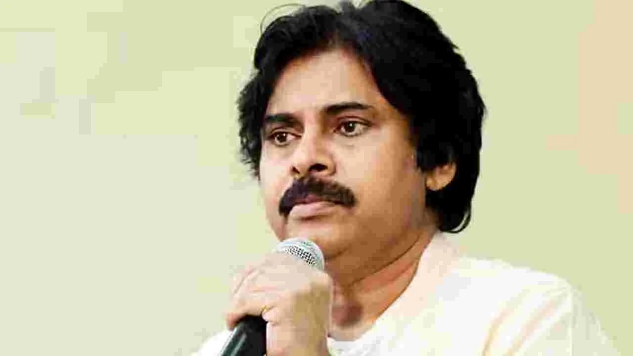 Pawan Kalyan: పరిపాలన, రాజకీయాలు రెండూ వేరు.. వైసీపీపై విరుచుకుపడిన పవన్ కళ్యాణ్