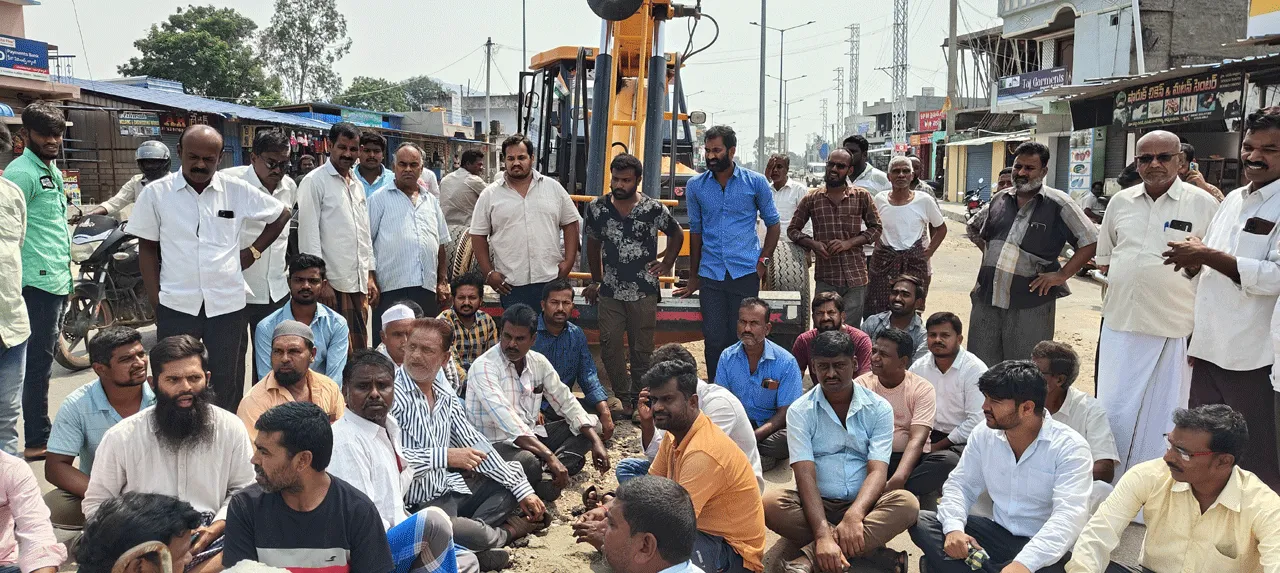  దిమ్మెల ఏర్పాటును అడ్డుకున్న దుకాణదారులు 