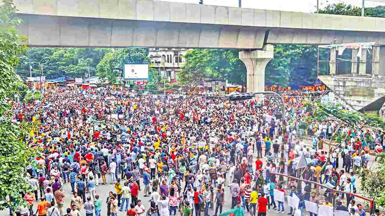 గళమెత్తిన బంగ్లా హిందువులు